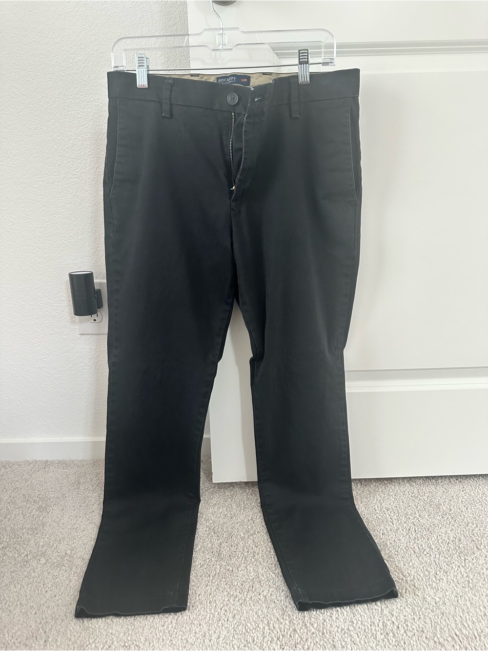 Dockers Men's Black Bootcut Chino Jeans